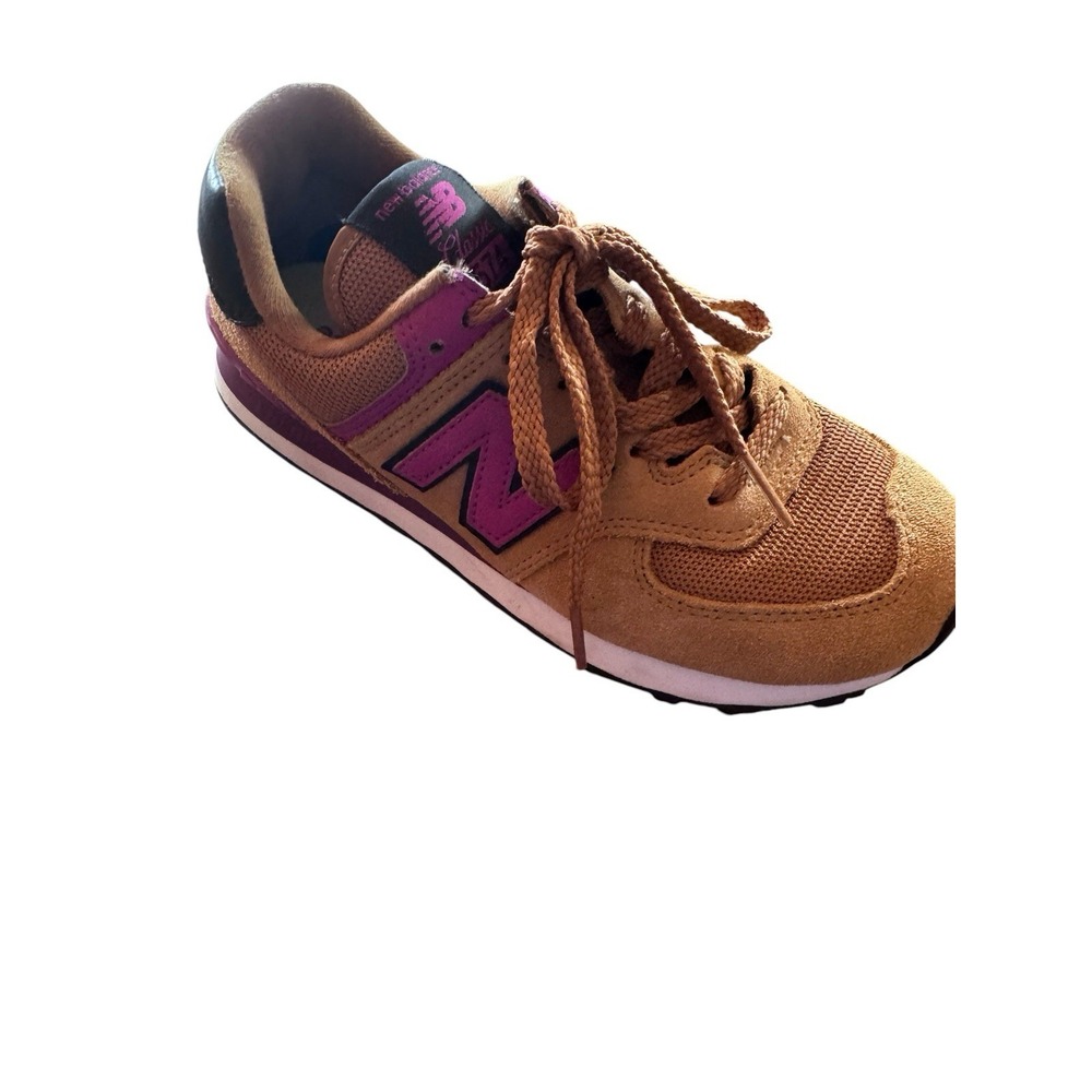 New Balance 574 Women's Workwear Jewel Size 6 Sneakers Tan Suede‎ Purple Accents